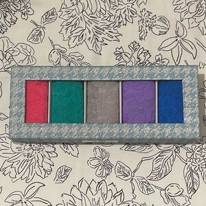 NWOT Hanky Panky 5 Pack of Signature Lace Low Rise Thongs